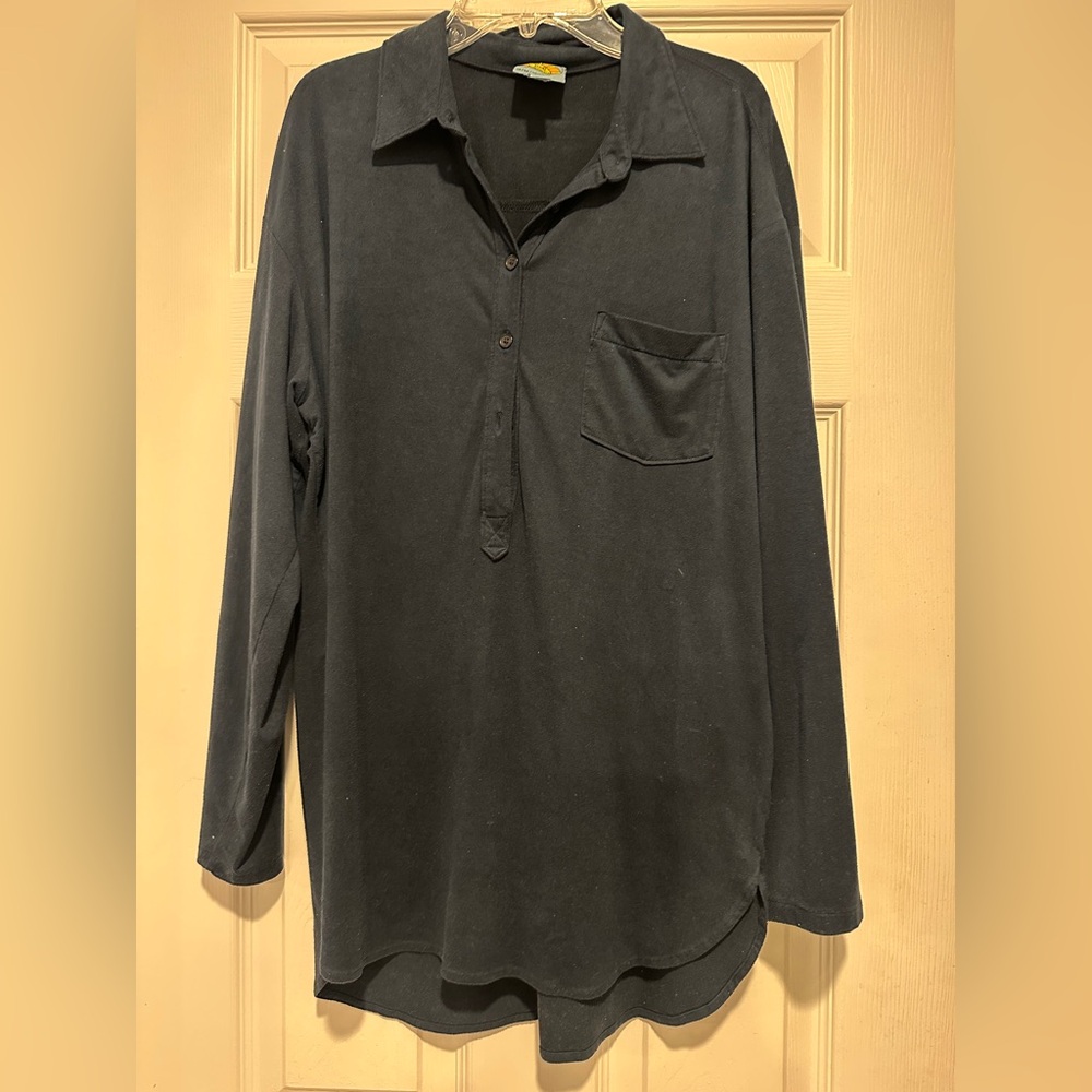 Women's long sleeved tunic